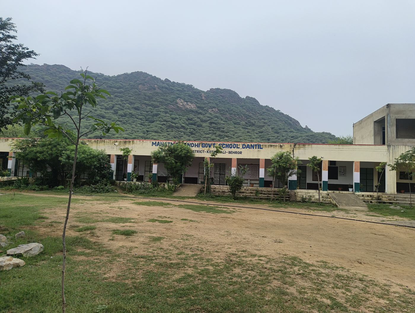 Mahatma Gandhi Govt. School, Dantil