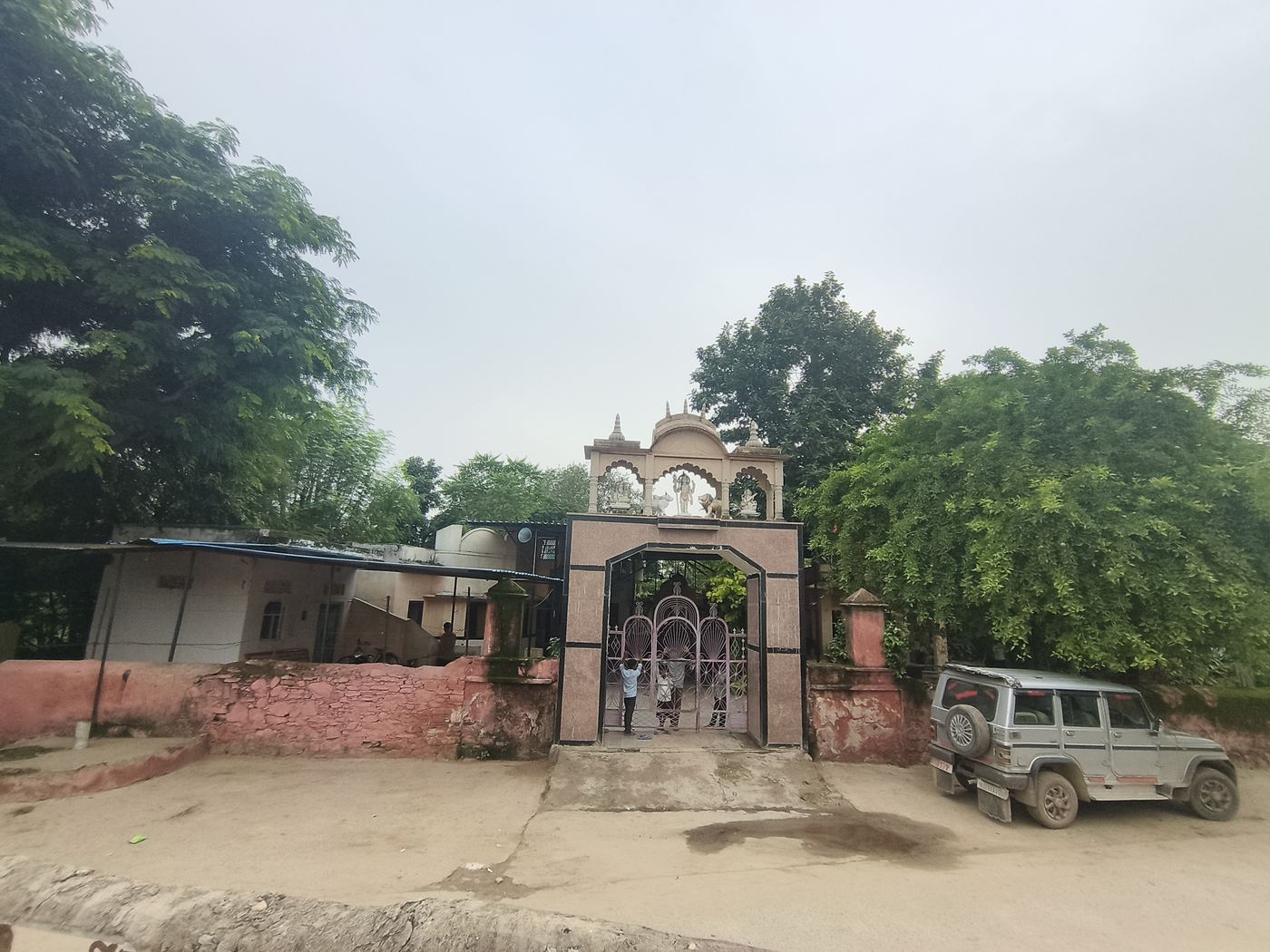 Shri Thadeshwar Baba Mandir, Dantil